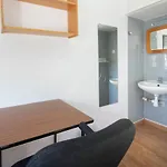 Residenza ホステル